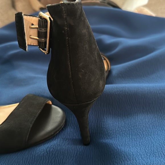 Open toe heels - Picture 4 of 4